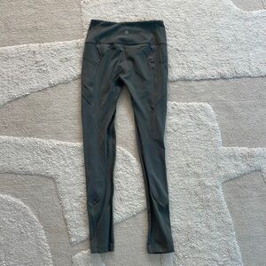 Lululemon leggings with pockets